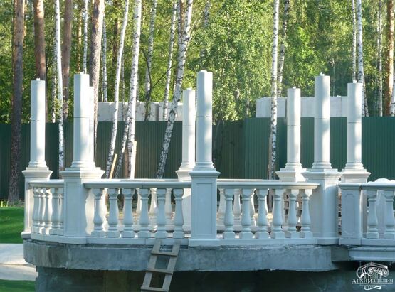 сборка колонн на тумбах для ротонды