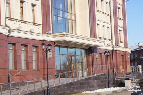 г.Казань, Административное здание, ул.А.Кутуя. Архитектор Олег Подкопаев